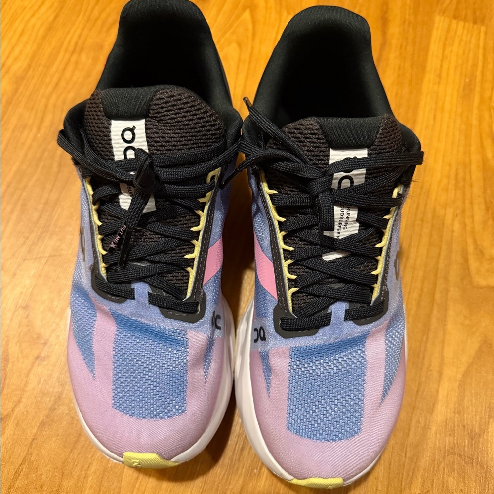 On Womens Cloudsurfer Next